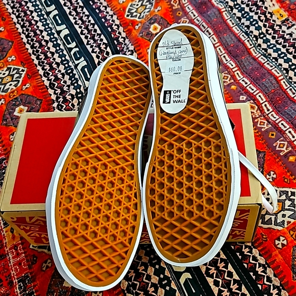 Vans women size 5.5 camouflage style - Picture 3 of 3